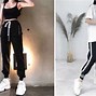 Giày Sneaker Đi Với Vest Gì Đẹp Cho Nữ 2024